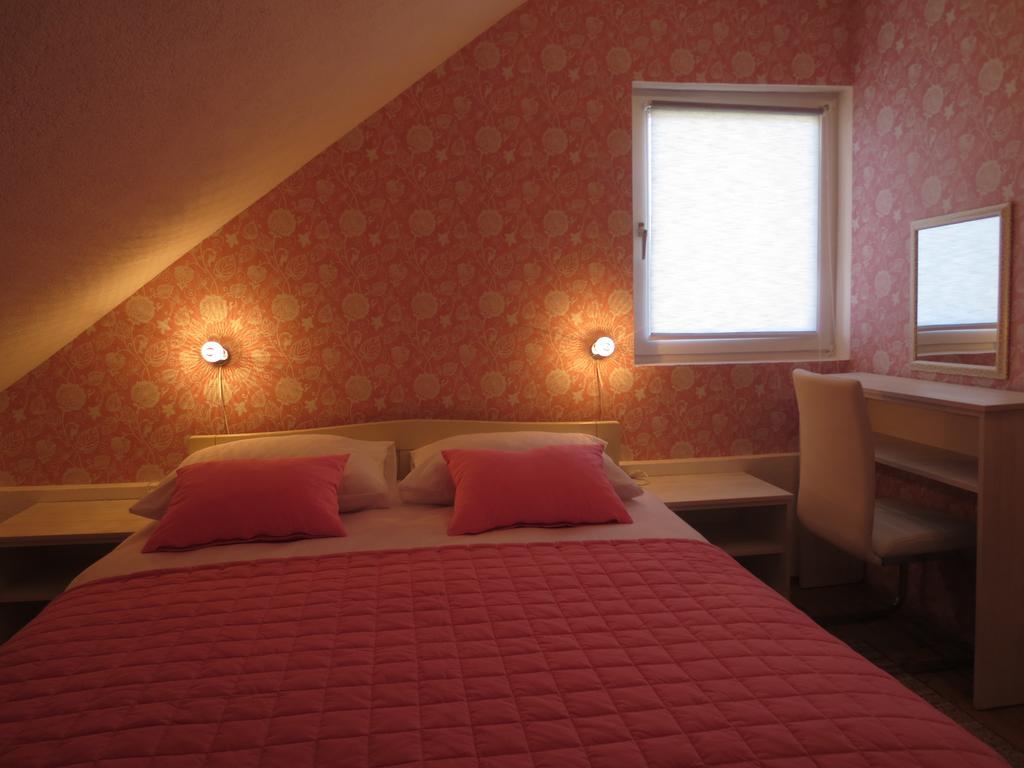 Hotel House Katja Jezerce Zimmer foto